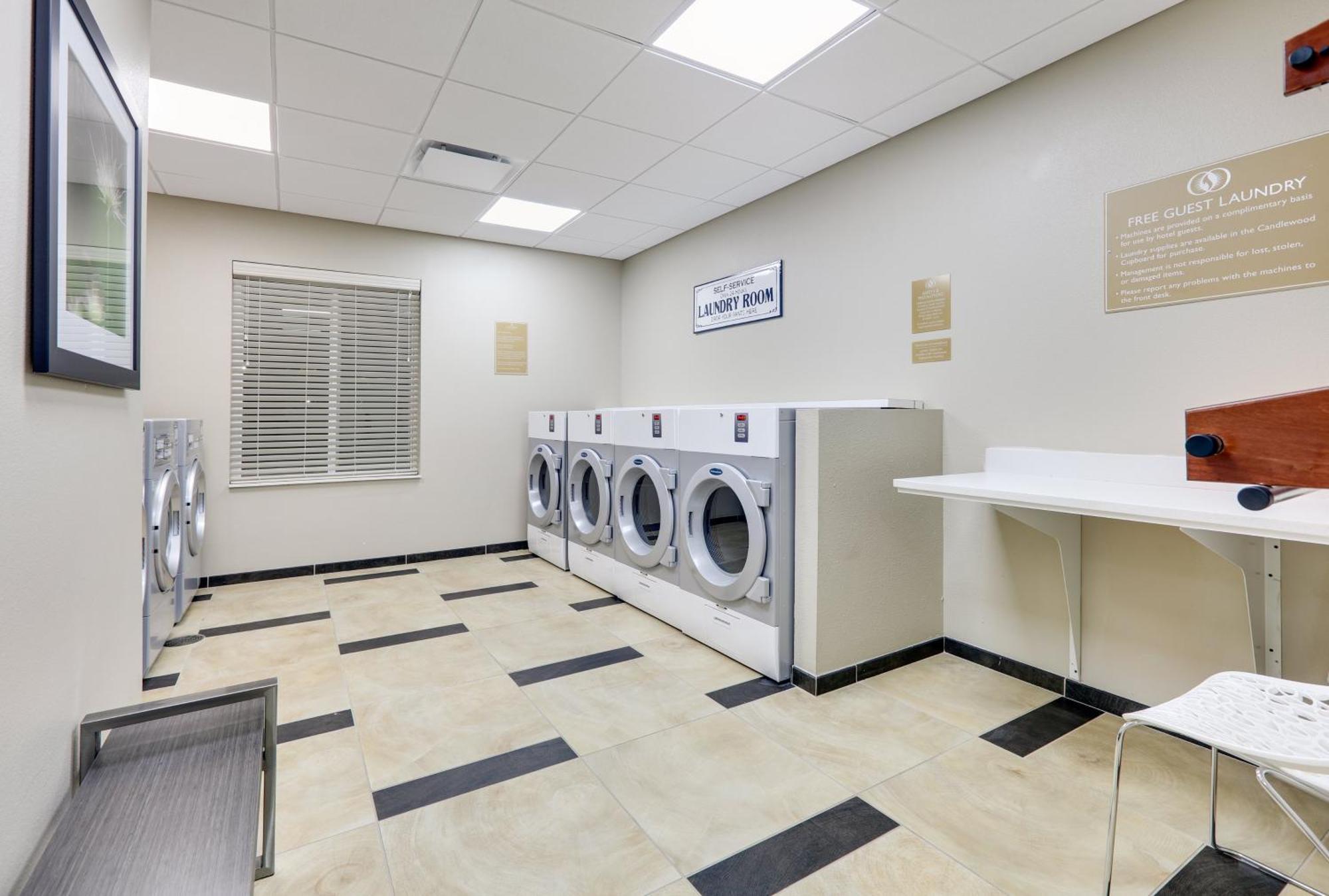 Candlewood Suites Dallas Nw - Farmers Branch By Ihg Экстерьер фото