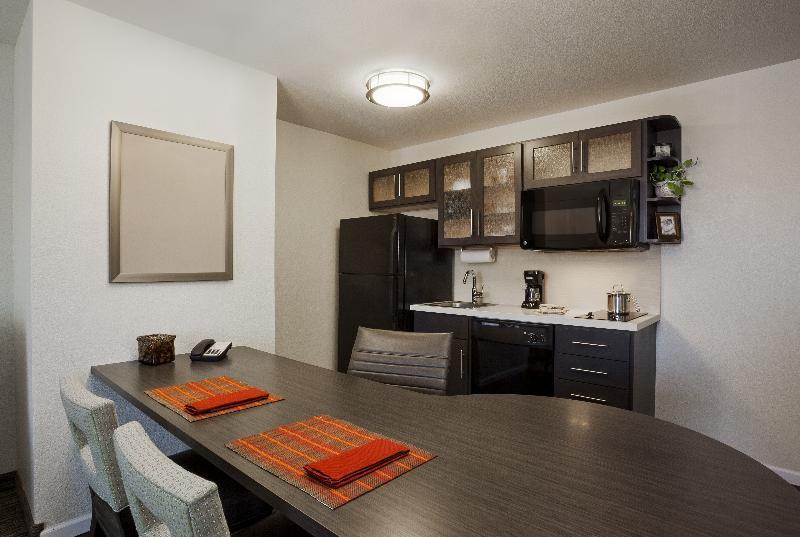 Candlewood Suites Dallas Nw - Farmers Branch By Ihg Экстерьер фото