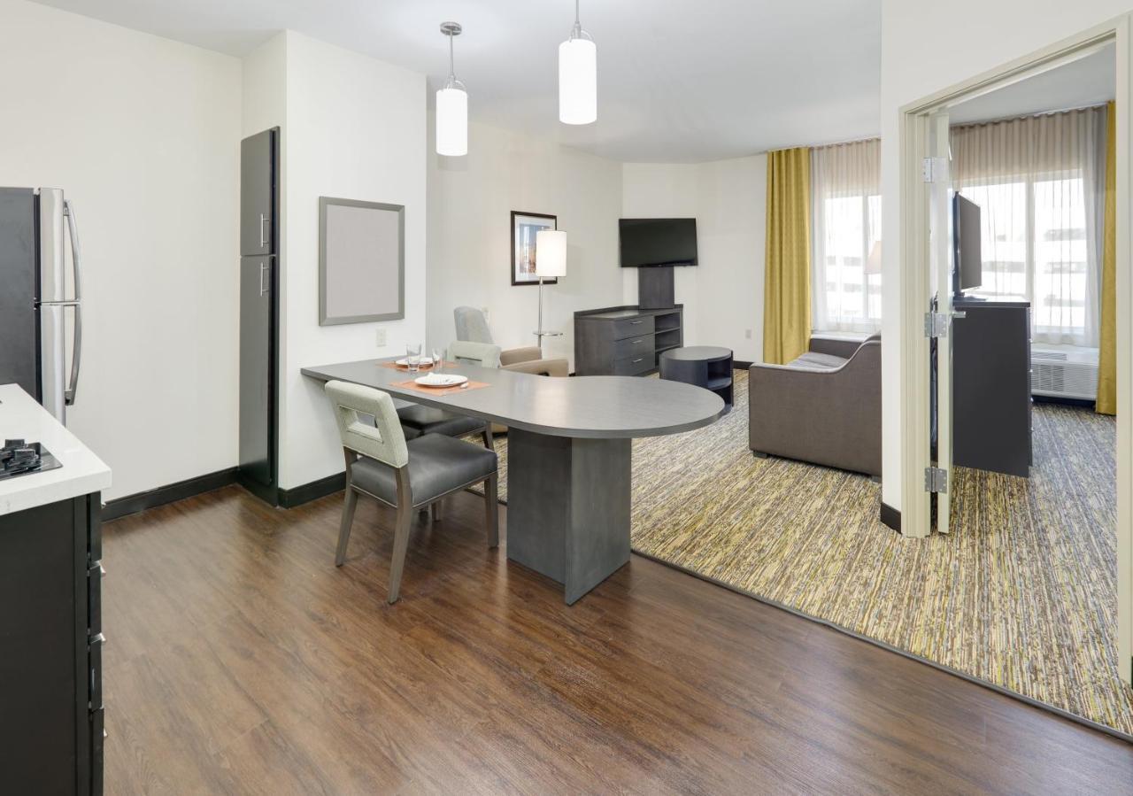 Candlewood Suites Dallas Nw - Farmers Branch By Ihg Экстерьер фото